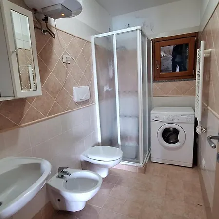 Con Terrazzo Vista Piscina Lägenhet Aprilia Marittima